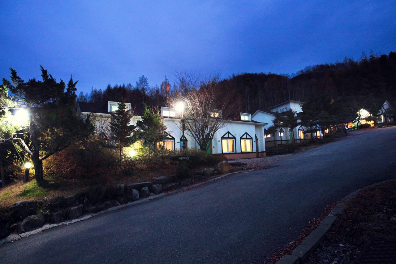 Pyeongchang Iris Pension Экстерьер фото